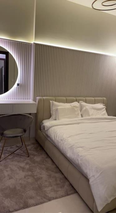 New Luxury Modern Canal View. Apartamento Dubai Exterior foto