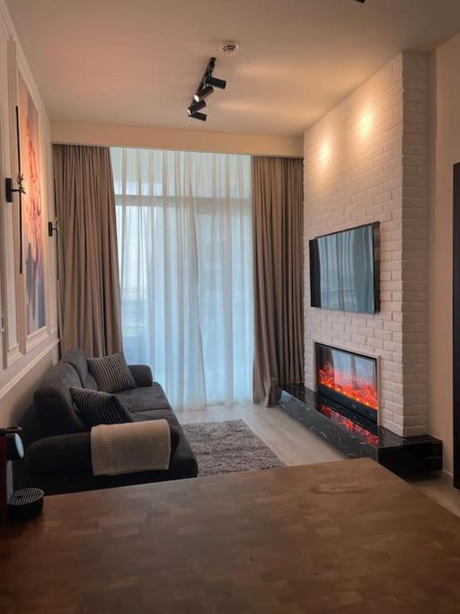 New Luxury Modern Canal View. Apartamento Dubai Exterior foto